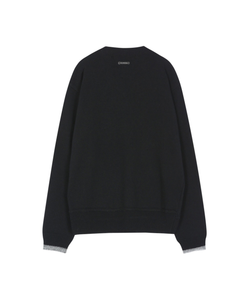 UNISEX LAYERED V-NECK SWEATER (BLACK)