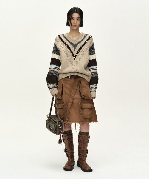 STUDDED CABLE V-NECK MULTI-STRIPE PULLOVER (IVORY)