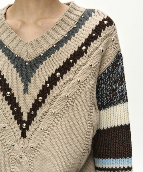 STUDDED CABLE V-NECK MULTI-STRIPE PULLOVER (IVORY)