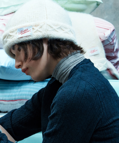 HAND STITCH BEANIE - 4 colors