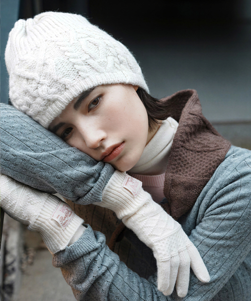 HEART CABLE BEANIE - 4 colors