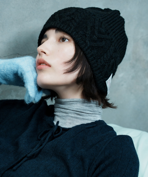 HEART CABLE BEANIE - 4 colors