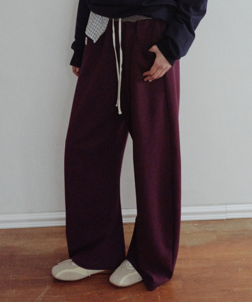 [CORE] STRIPED WAISTBAND CURVED PANTS - WINE