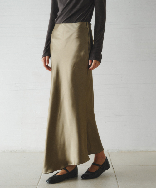 ALOHA unbalanced satin long skirt_KHAKI