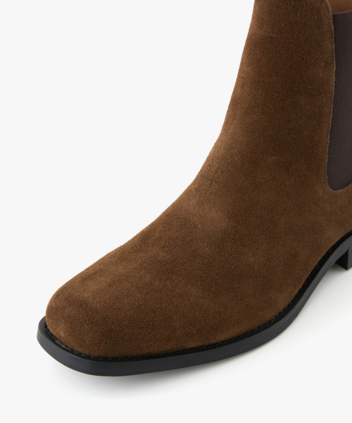 Semi Square Toe Suede Chelsea Boots (Brown) TNSO6F101W2