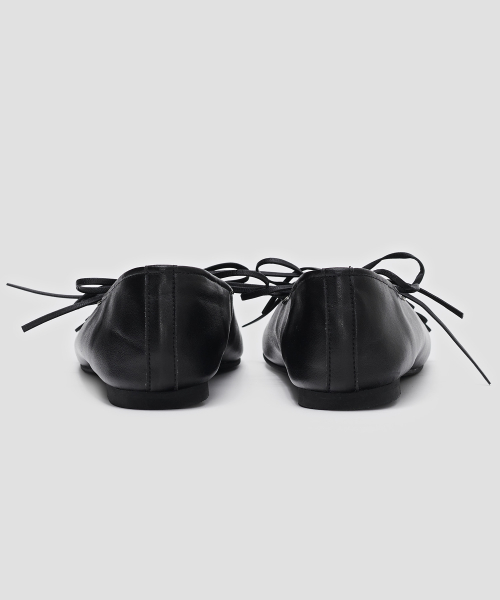 Flower Patch Lace Up Flats [Black]