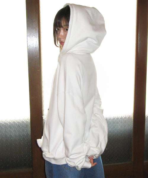BUTTON RIBBON HOODIE ZIP UP WHITE