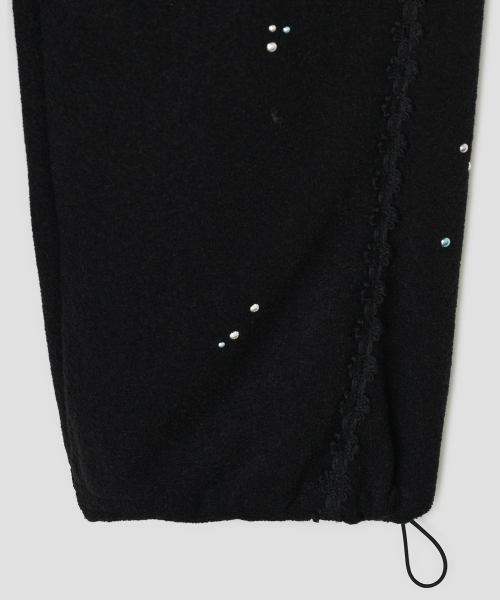 Lace Trim Hotfix Fleece Pants [Black]