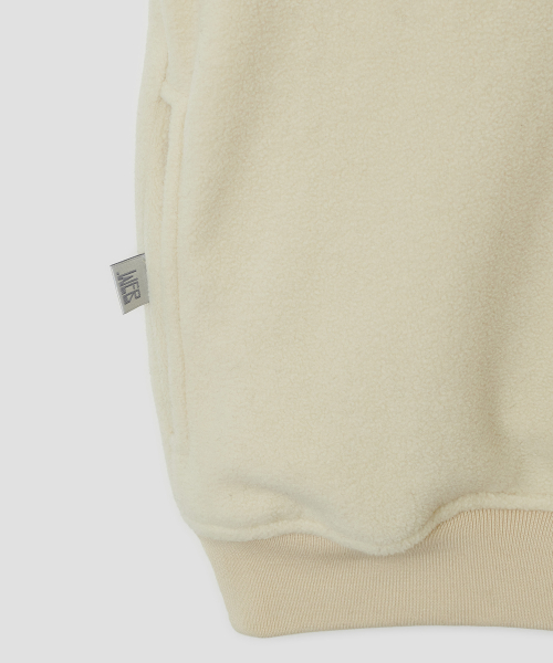 Buttoned Fleece Top [Cream]