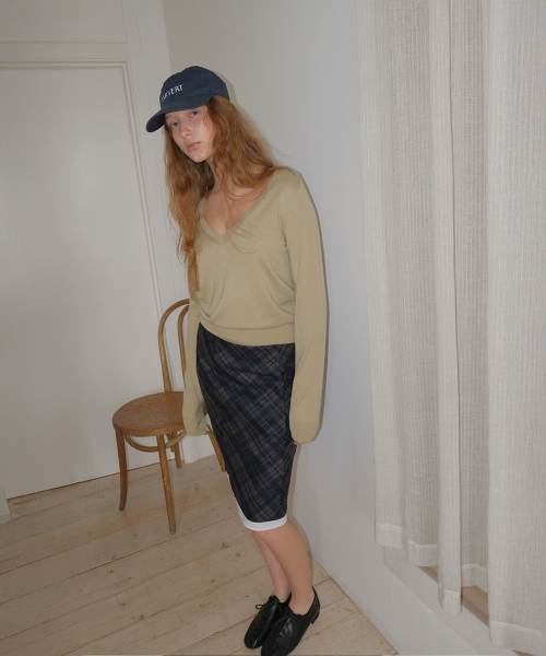 Untive V Neck Knit - Olive