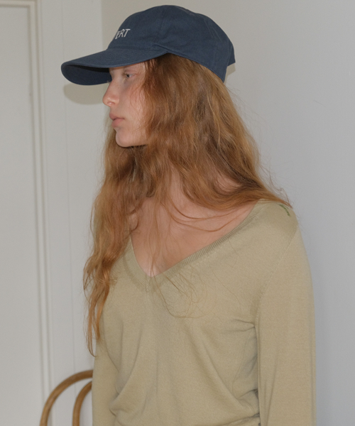 Untive V Neck Knit - Olive