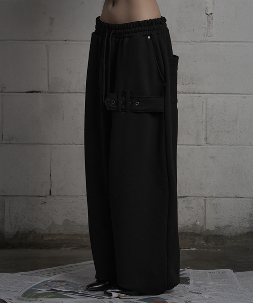 Belted Raw Edge Wide Pants (Black)