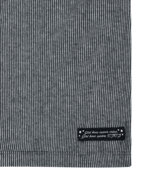 Buttoned Turtle Top / Black