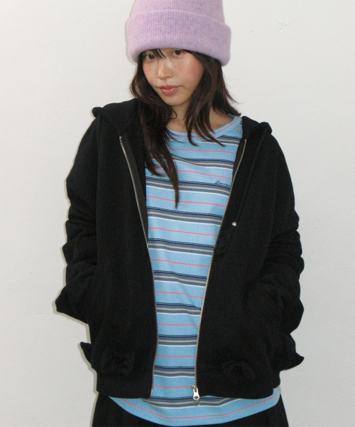 STRIPE LETTERING LONG SLEEVE SOFT BLUE