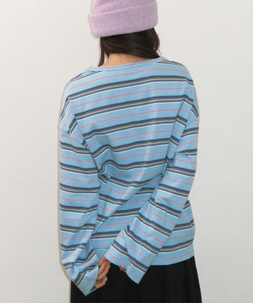 STRIPE LETTERING LONG SLEEVE SOFT BLUE