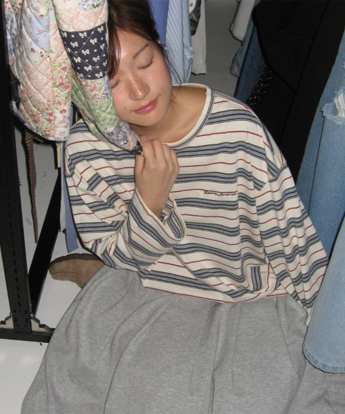 STRIPE LETTERING LONG SLEEVE IVORY