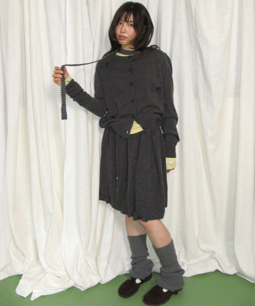 BUTTON RIBBON KNIT SKIRT CHARCOAL