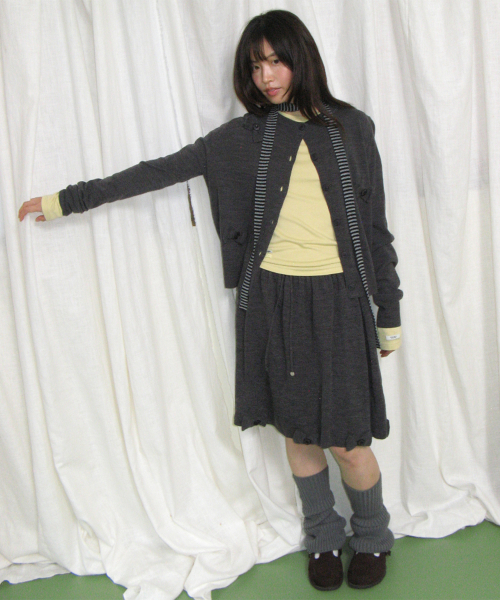 BUTTON RIBBON KNIT SKIRT CHARCOAL