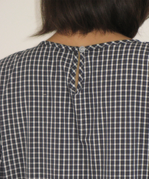 SHIRRING PUFF RUFFLE DRESS NAVY CHECK