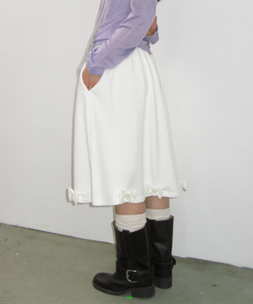 BUTTON RIBBON SWEAT MIDI SKIRT WHITE
