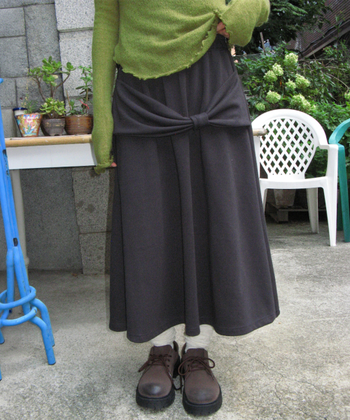 KNOT RIBBON SWEAT SKIRT CHARCOAL