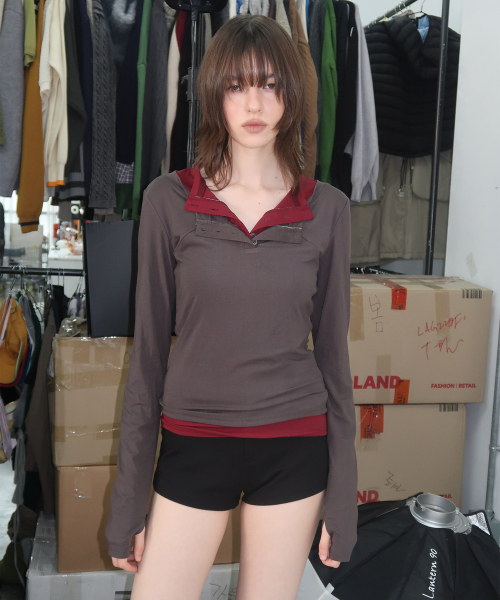 Color-Block Layered Long-Sleeve Henley T-Shirt with Fingerhole Detail [Charcoal]