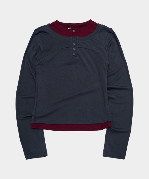 Color-Block Layered Long-Sleeve Henley T-Shirt with Fingerhole Detail [Charcoal]