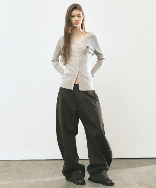 RIVET CURVED WIDE PANTS_KHAKI