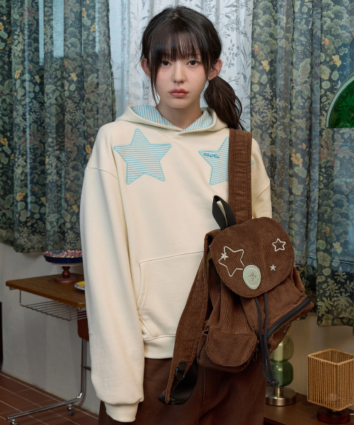스트라이프 스타 아플리케 후드티셔츠 아이보리