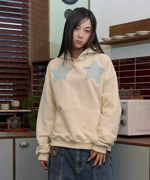 스트라이프 스타 아플리케 후드티셔츠 아이보리