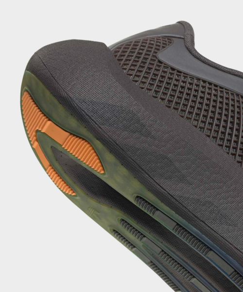 HYPERBOOST EPHR NBROWN/UTIBLK/CBLACK