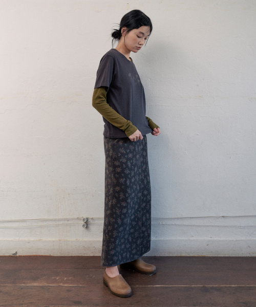 new saru flower skirt (black)