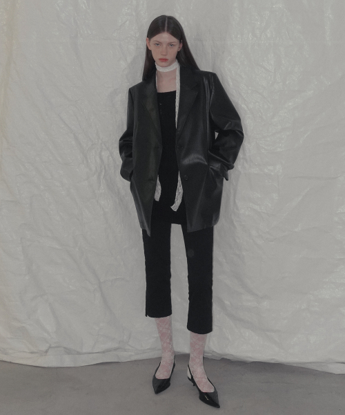 TAZE Basic Slit 3/4 Capri Pants_Black