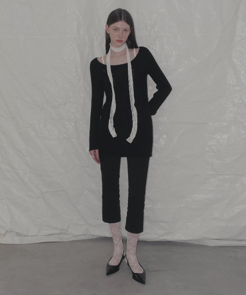 TAZE Basic Slit 3/4 Capri Pants_Black