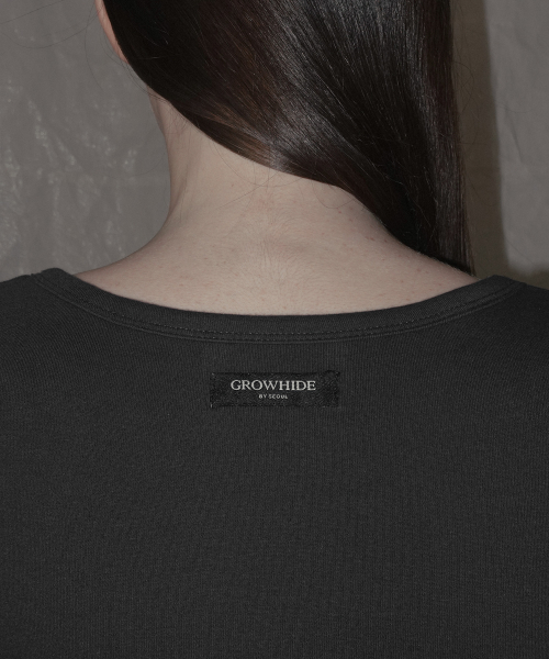 Jeuaen Eyelet Strap Slit Long Sleeve T Shirt_Charcoal
