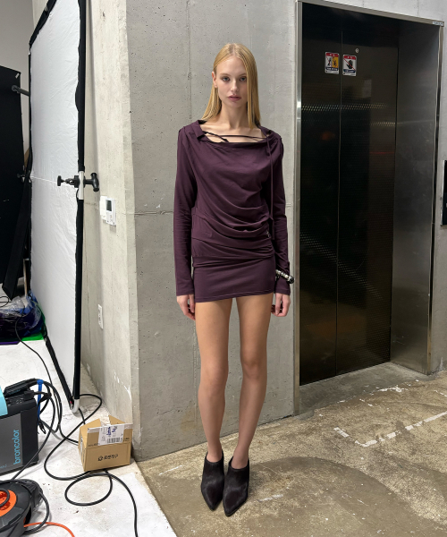 SLIT T DRESS (PLUM)