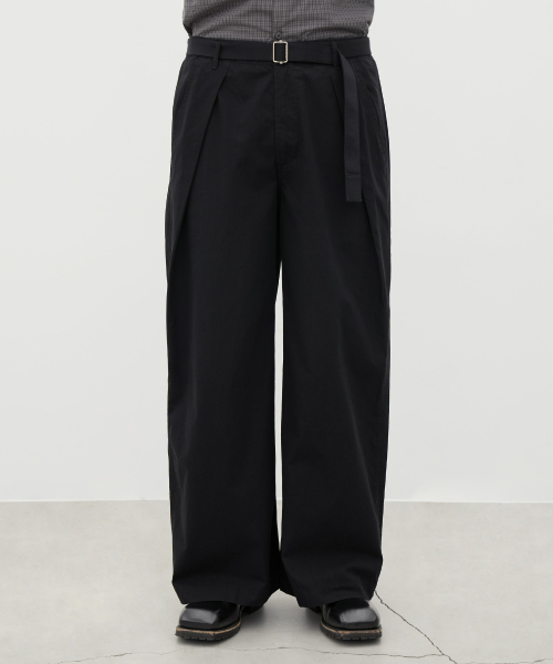 TRY One-Tuck Belted Pants (Black)