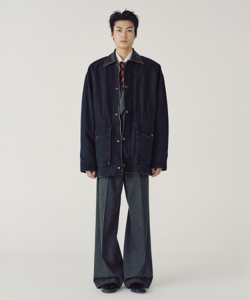 CLOSED FORM JACKET (BLACK)