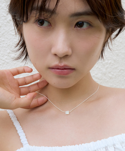 nemo shell string necklace