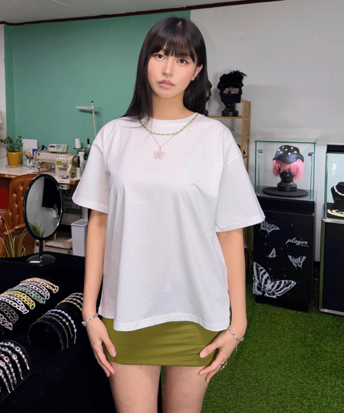 Flower Necklace Jewel Tee (Peridot)