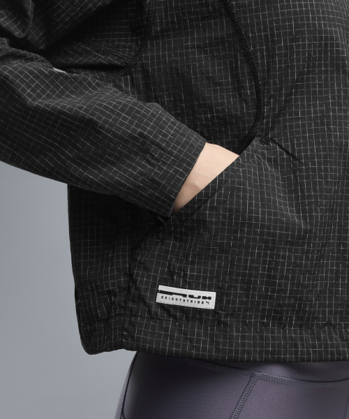 여성 런 브라이트스트라이드 윈드셀 자켓 W Run BRIGHTSTRIDE WindCELL Jacket (52902201)