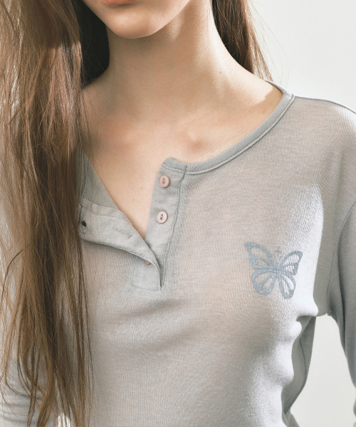 BUTTERFLY HENLEYNECK SLEEVE TOP_GRAY