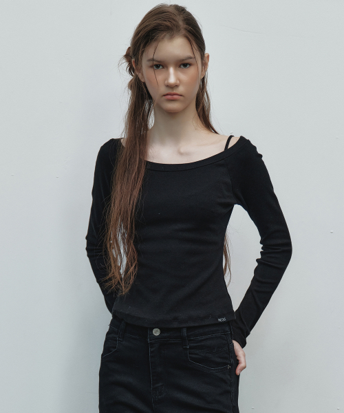 OFF SHOULDER LONG SLEEVE TOP_BLACK