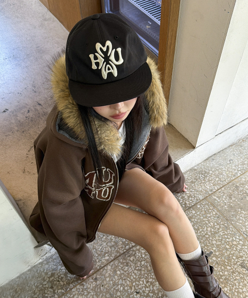 EMBROIDERY LOGO SNAPBACK [BLACK]