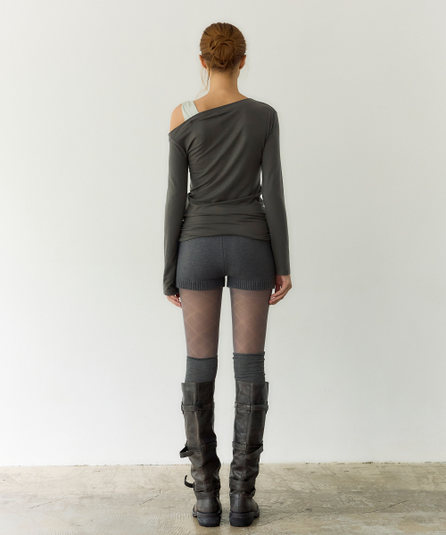 Twist Contrast One-Shoulder Tee (CHARCOAL)