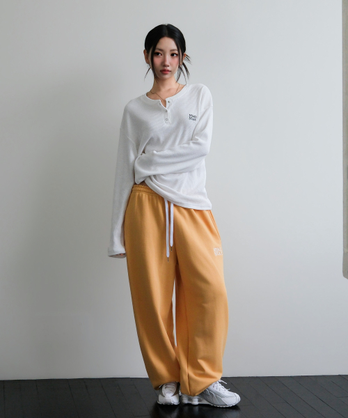 PATCH POCKET WIDE BANDING PANTS [YELLOW]