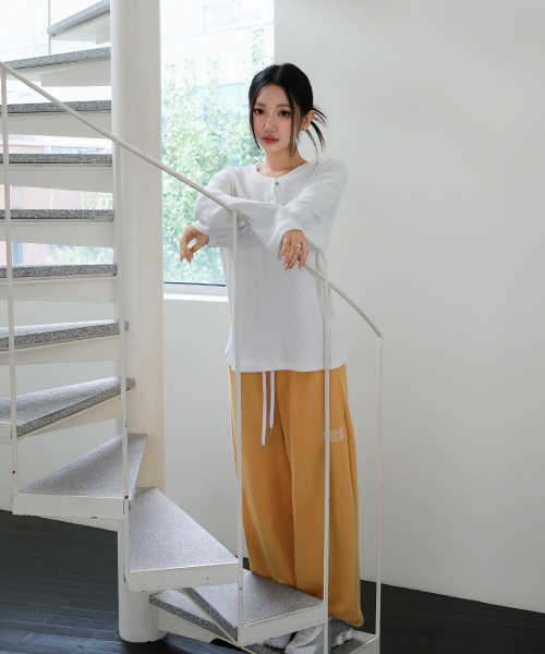 PATCH POCKET WIDE BANDING PANTS [YELLOW]