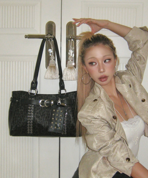 CRAVE 크레이브_ Leopard Black