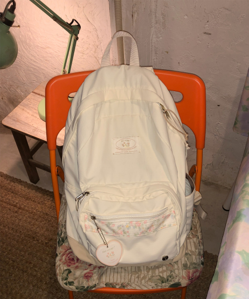 Bon voyage backpack_flora