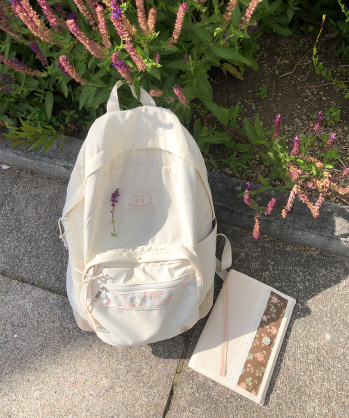 Bon voyage backpack_flora